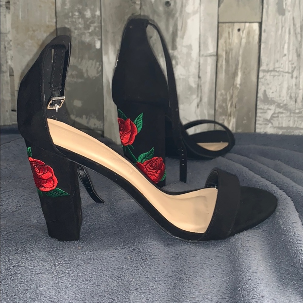 Black rose heels